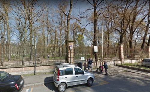 Parma, nigeriano torna a spacciare nel parco Ducale dopo il processo